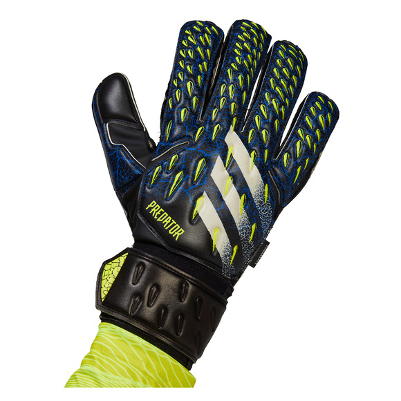 predator match goalkeeper gloves