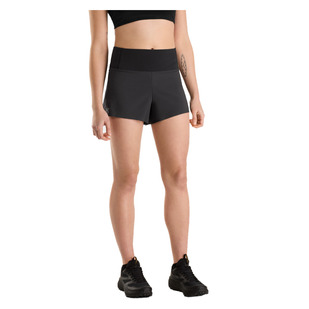 Essent High Rise (3.5 in) - Women's Fitted Shorts